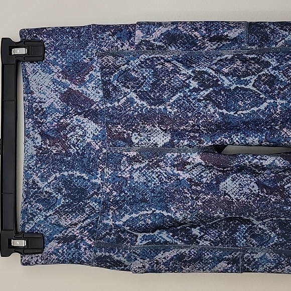 Nova Sport Blue Snakeskin Workout Leggings Pants S/M - Picture 1 of 11